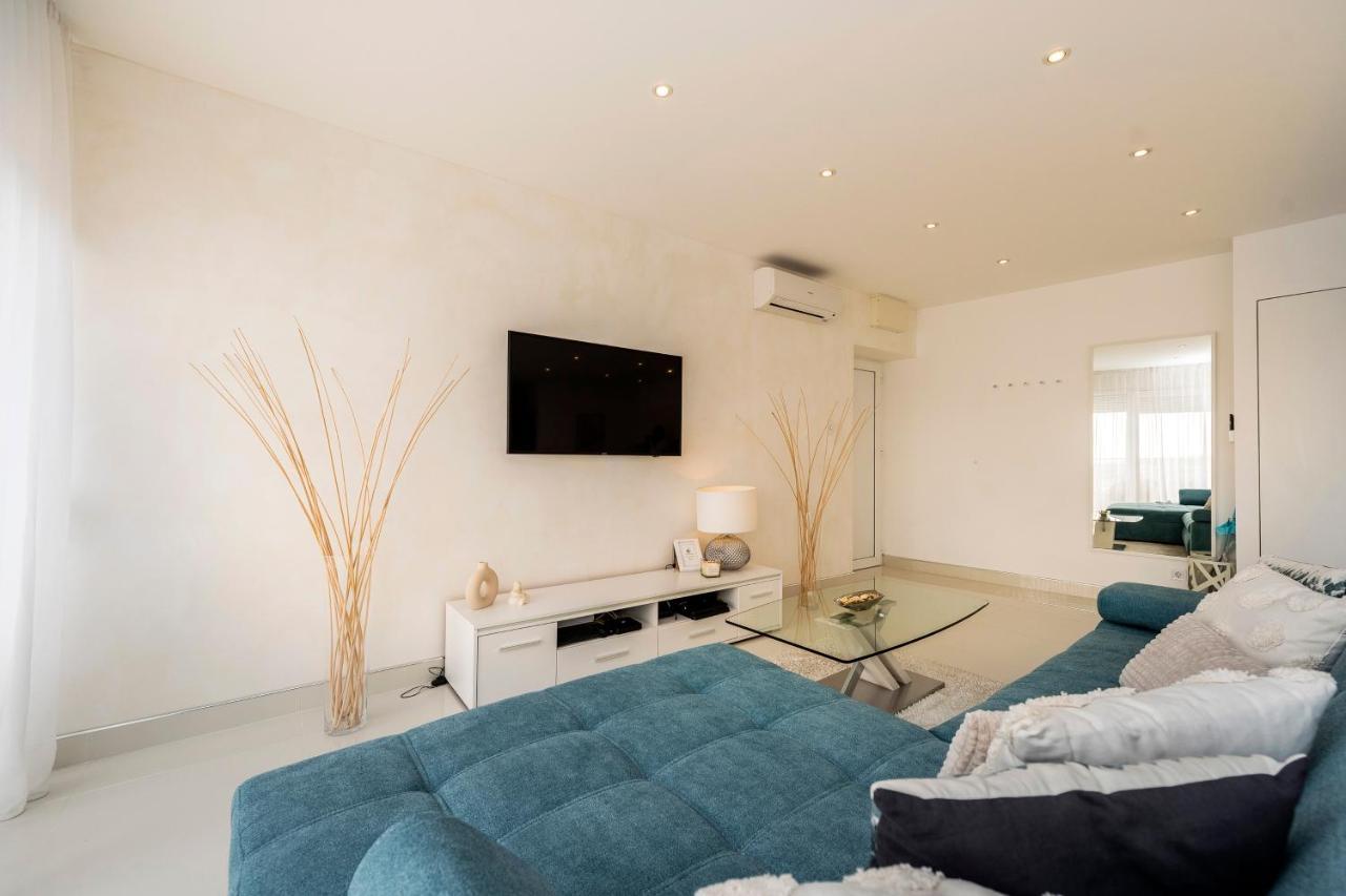Urban Luxury Apartment Zára Kültér fotó