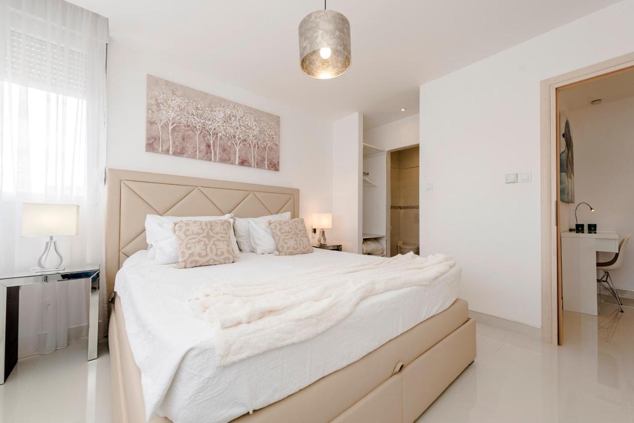 Urban Luxury Apartment Zára Kültér fotó
